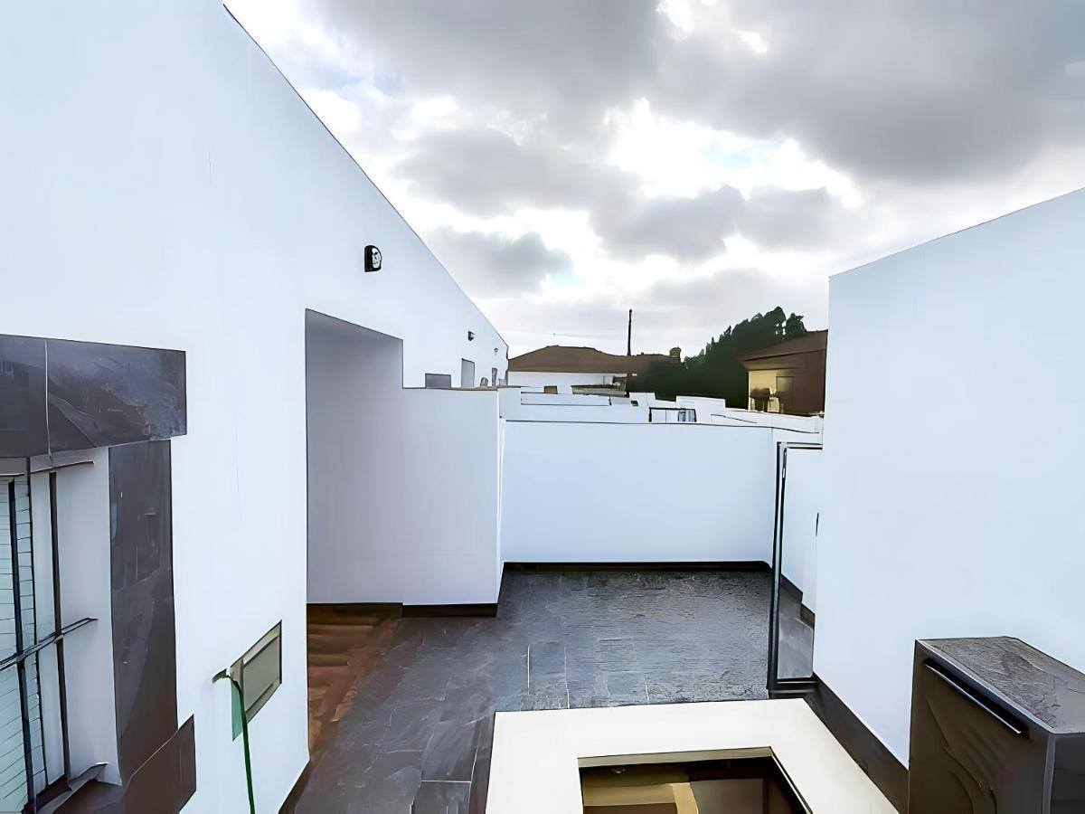 Piscina Privada A C *